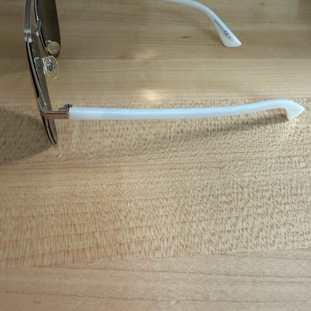 Dior Silver and White Sunglasses - Picture 6 of 6